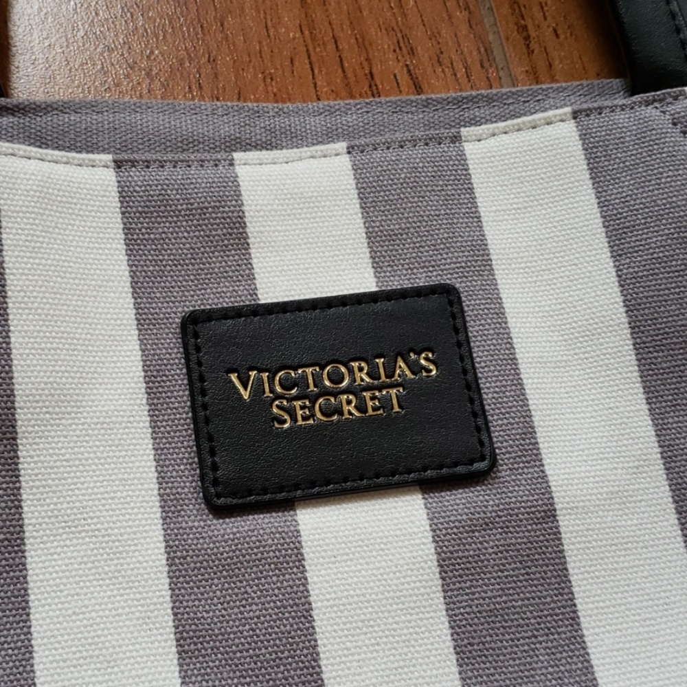 Deleting!!! Victorias Secret Tote - Picture 2 of 9